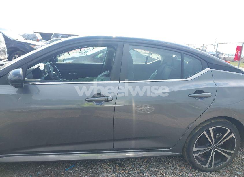 Photo 14 of 2022 Nissan Sentra SR XTRONIC CVT (VIN 3N1AB8DV7NY224417)