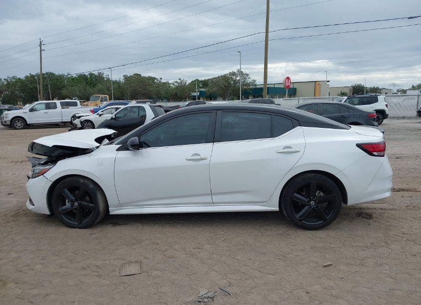 Photo 14 of 2022 Nissan Sentra SR XTRONIC CVT (VIN 3N1AB8DV7NY295178)