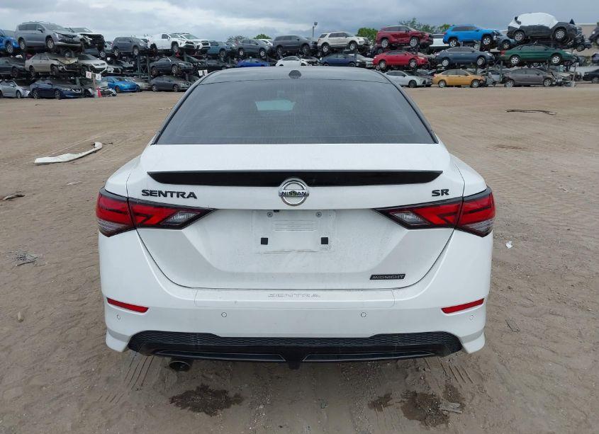 Photo 16 of 2022 Nissan Sentra SR XTRONIC CVT (VIN 3N1AB8DV7NY295178)