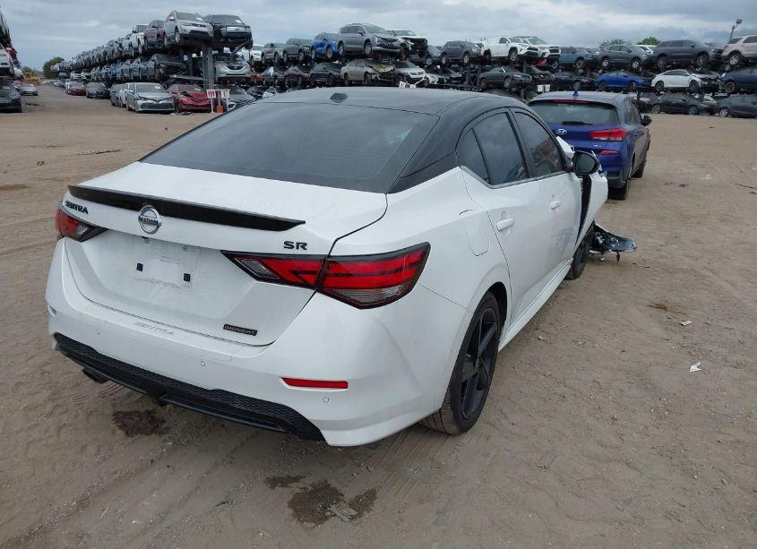 Photo 4 of 2022 Nissan Sentra SR XTRONIC CVT (VIN 3N1AB8DV7NY295178)
