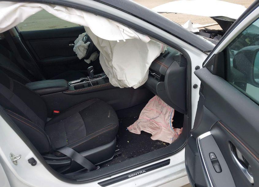 Photo 5 of 2022 Nissan Sentra SR XTRONIC CVT (VIN 3N1AB8DV7NY295178)