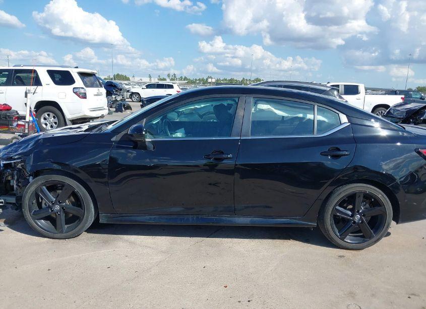 Photo 15 of 2022 Nissan Sentra SR XTRONIC CVT (VIN 3N1AB8DV7NY311427)