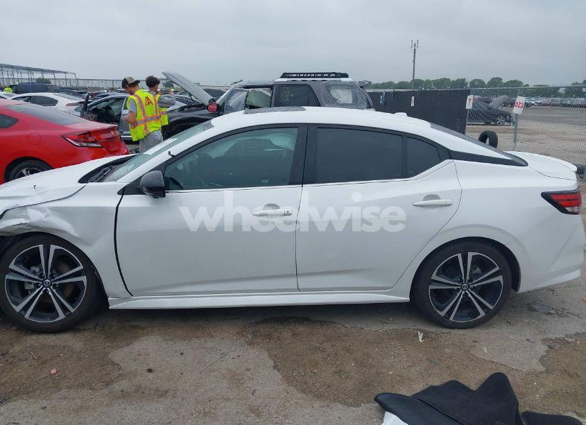 Photo 14 of 2021 Nissan Sentra SR XTRONIC CVT (VIN 3N1AB8DV8MY217510)