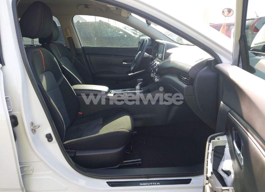 Photo 5 of 2021 Nissan Sentra SR XTRONIC CVT (VIN 3N1AB8DV8MY248742)