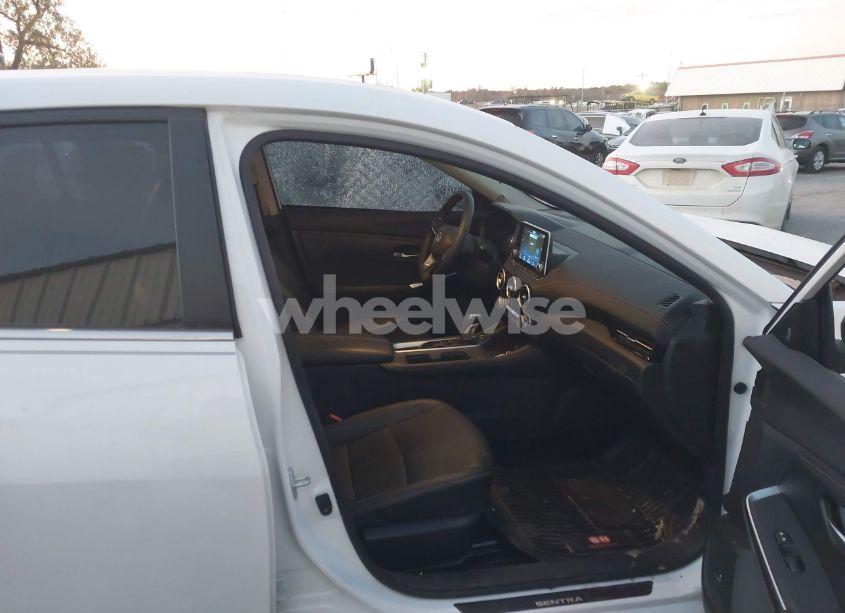 Photo 5 of 2023 Nissan Sentra SR XTRONIC CVT (VIN 3N1AB8DV8PY239978)