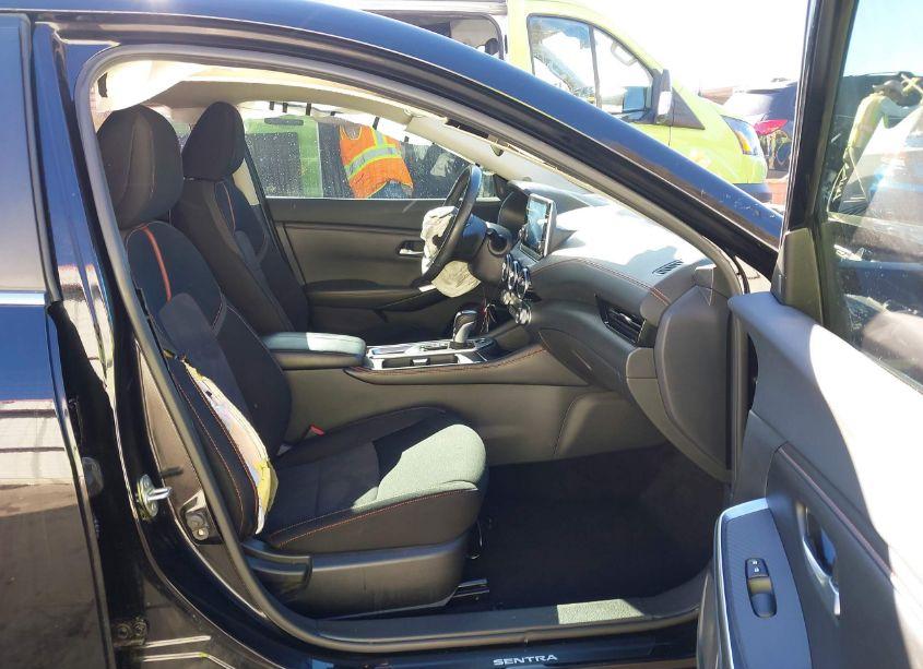 Photo 5 of 2021 Nissan Sentra SR XTRONIC CVT (VIN 3N1AB8DV9MY212056)