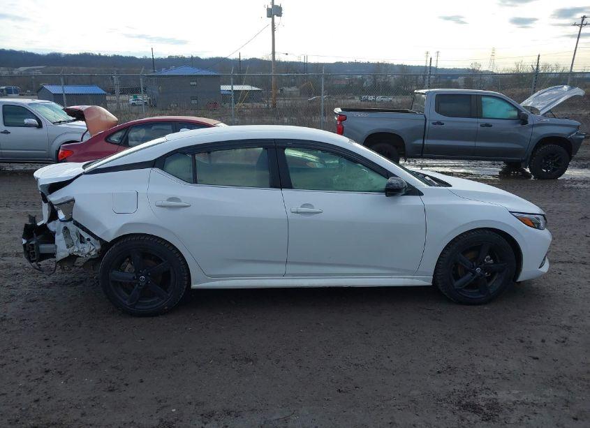 Photo 13 of 2022 Nissan Sentra SR XTRONIC CVT (VIN 3N1AB8DV9NY211278)