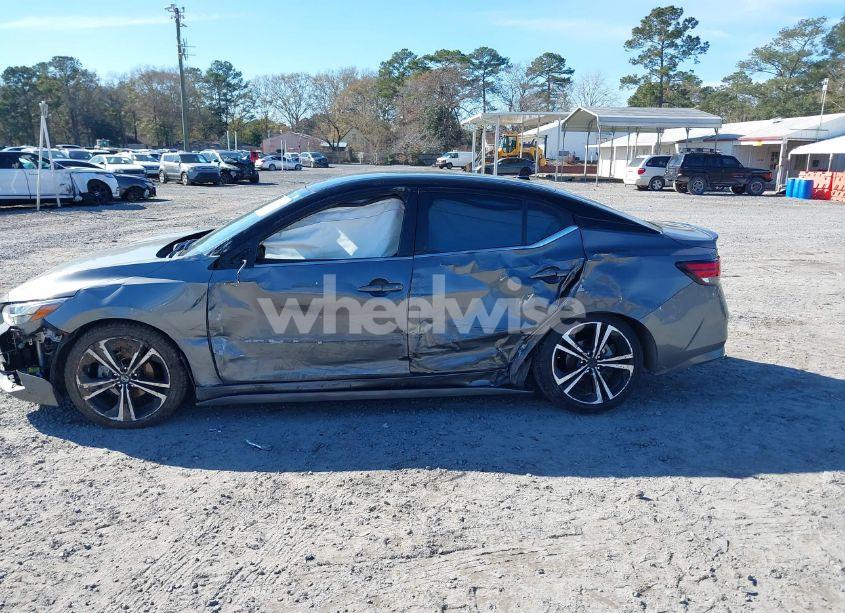 Photo 14 of 2022 Nissan Sentra SR XTRONIC CVT (VIN 3N1AB8DV9NY223107)