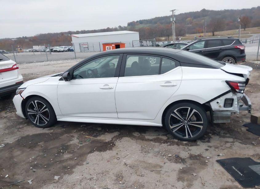 Photo 15 of 2022 Nissan Sentra SR XTRONIC CVT (VIN 3N1AB8DV9NY267270)