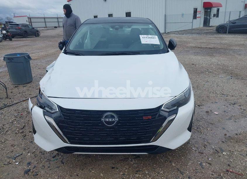 Photo 12 of 2024 Nissan Sentra SR XTRONIC CVT (VIN 3N1AB8DV9RY240768)