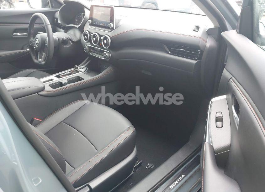 Photo 5 of 2024 Nissan Sentra SR XTRONIC CVT (VIN 3N1AB8DV9RY282910)