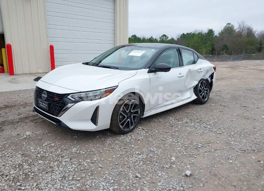 Photo 2 of 2025 Nissan Sentra SR (VIN 3N1AB8DV9SY213513)