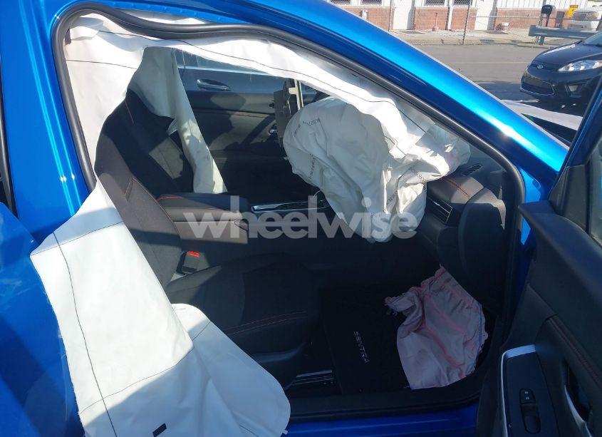 Photo 5 of 2025 Nissan Sentra SR (VIN 3N1AB8DV9SY294657)