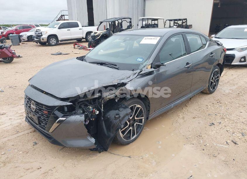 Photo 2 of 2025 Nissan Sentra SR (VIN 3N1AB8DV9SY308279)