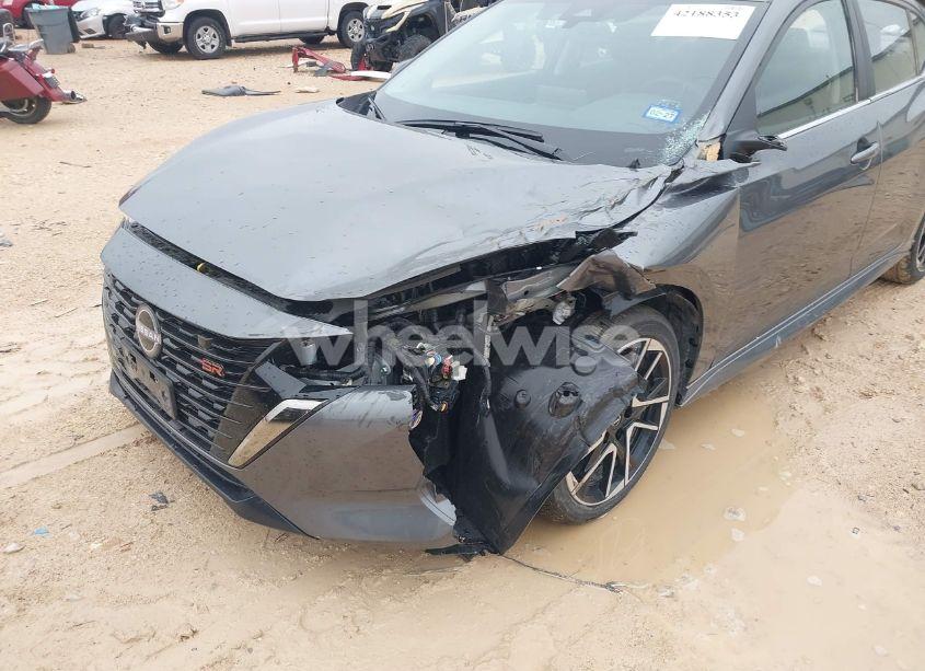 Photo 6 of 2025 Nissan Sentra SR (VIN 3N1AB8DV9SY308279)