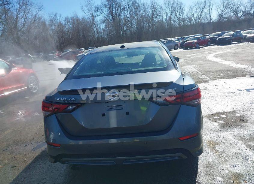 Photo 17 of 2022 Nissan Sentra SR XTRONIC CVT (VIN 3N1AB8DVXNY236979)