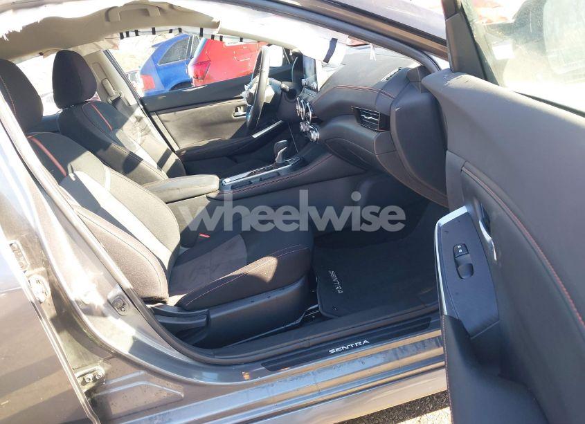 Photo 5 of 2022 Nissan Sentra SR XTRONIC CVT (VIN 3N1AB8DVXNY236979)