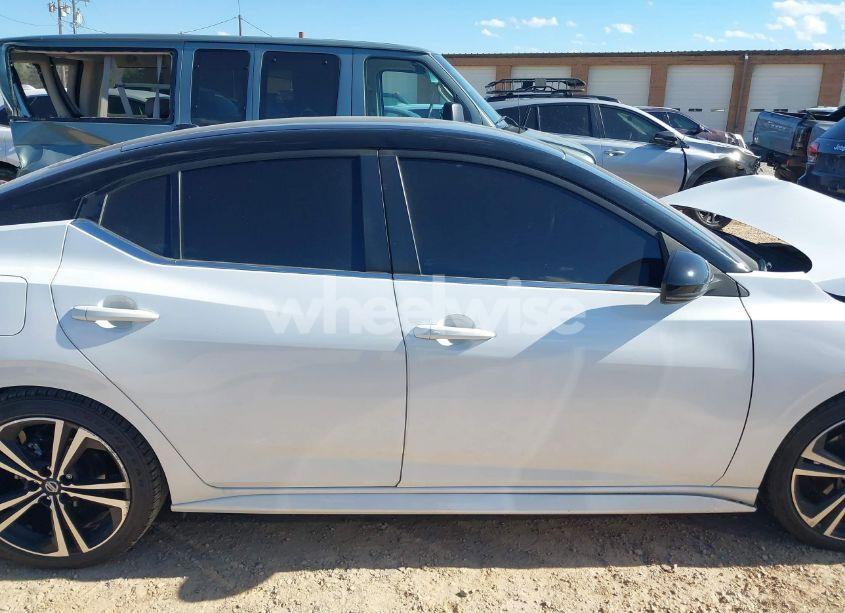 Photo 13 of 2022 Nissan Sentra SR XTRONIC CVT (VIN 3N1AB8DVXNY291562)