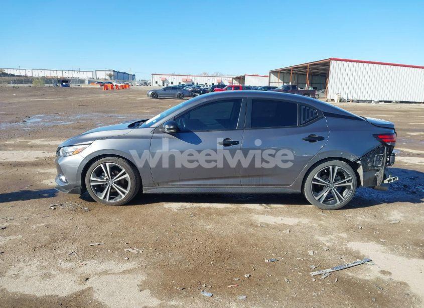 Photo 14 of 2022 Nissan Sentra SR XTRONIC CVT (VIN 3N1AB8DVXNY313673)