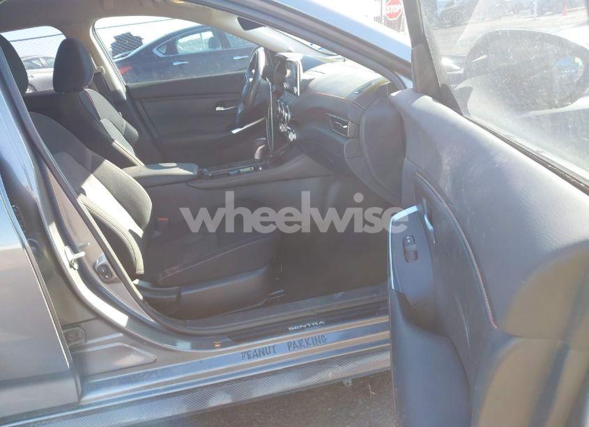 Photo 5 of 2022 Nissan Sentra SR XTRONIC CVT (VIN 3N1AB8DVXNY313673)