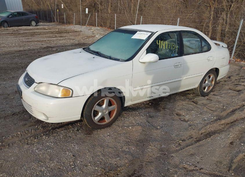 Photo 2 of 2000 Nissan Sentra SE (VIN 3N1BB51A2YL000462)