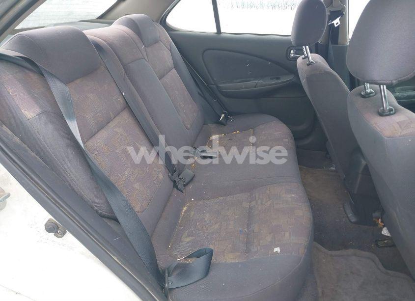 Photo 8 of 2000 Nissan Sentra SE (VIN 3N1BB51D7YL103998)