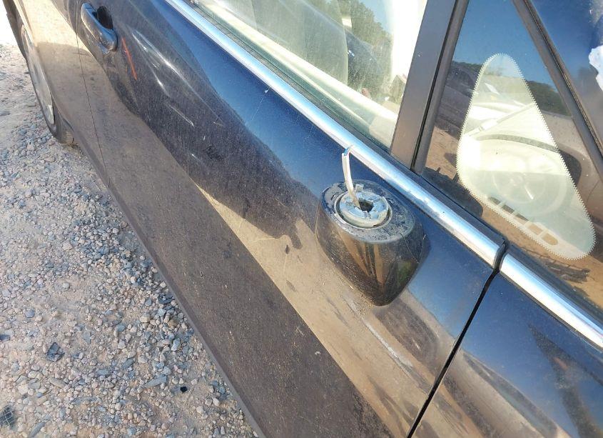 Photo 13 of 2008 Nissan Versa 1.8S (VIN 3N1BC11E08L359933)