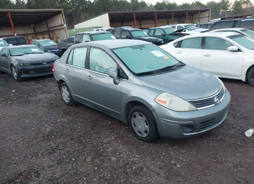 2009 Nissan Versa 1.8S (VIN 3N1BC11E09L350845) main photo