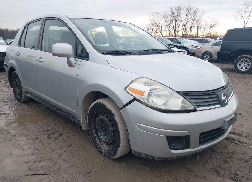 2009 Nissan Versa 1.8S (VIN 3N1BC11E09L484092) main photo