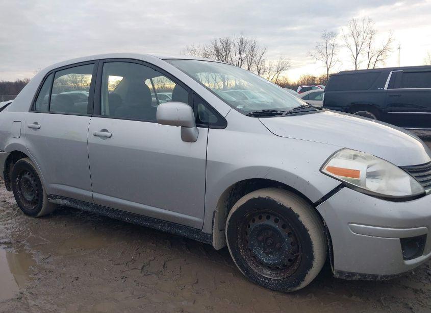 Photo 14 of 2009 Nissan Versa 1.8S (VIN 3N1BC11E09L484092)