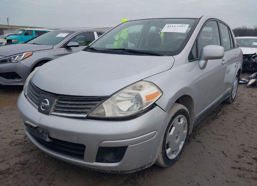 Photo 2 of 2009 Nissan Versa 1.8S (VIN 3N1BC11E09L484092)