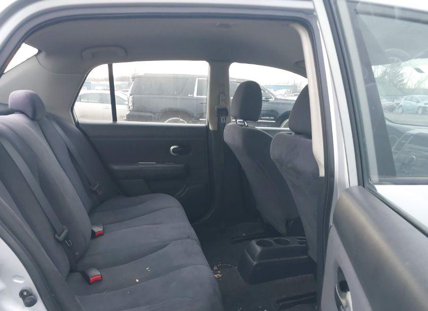 Photo 8 of 2009 Nissan Versa 1.8S (VIN 3N1BC11E09L484092)