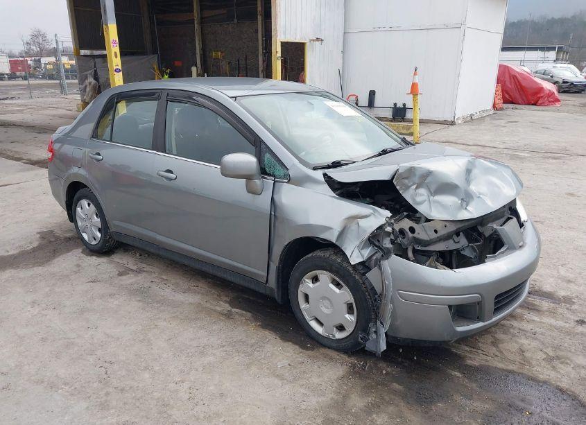 Photo 3 of 2008 Nissan Versa 1.8S (VIN 3N1BC11E18L404278)