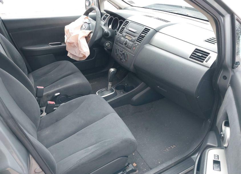 Photo 5 of 2008 Nissan Versa 1.8S (VIN 3N1BC11E18L404278)