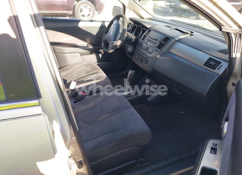 Photo 5 of 2009 Nissan Versa 1.8S (VIN 3N1BC11E19L373163)