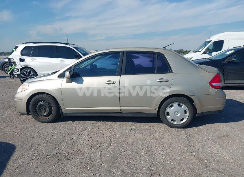 Photo 14 of 2009 Nissan Versa 1.8S (VIN 3N1BC11E19L403570)
