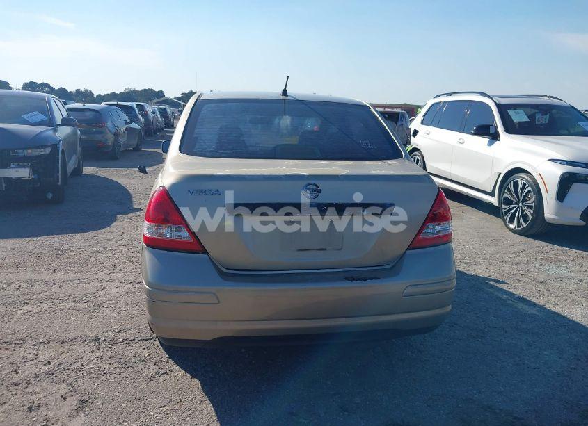 Photo 16 of 2009 Nissan Versa 1.8S (VIN 3N1BC11E19L403570)