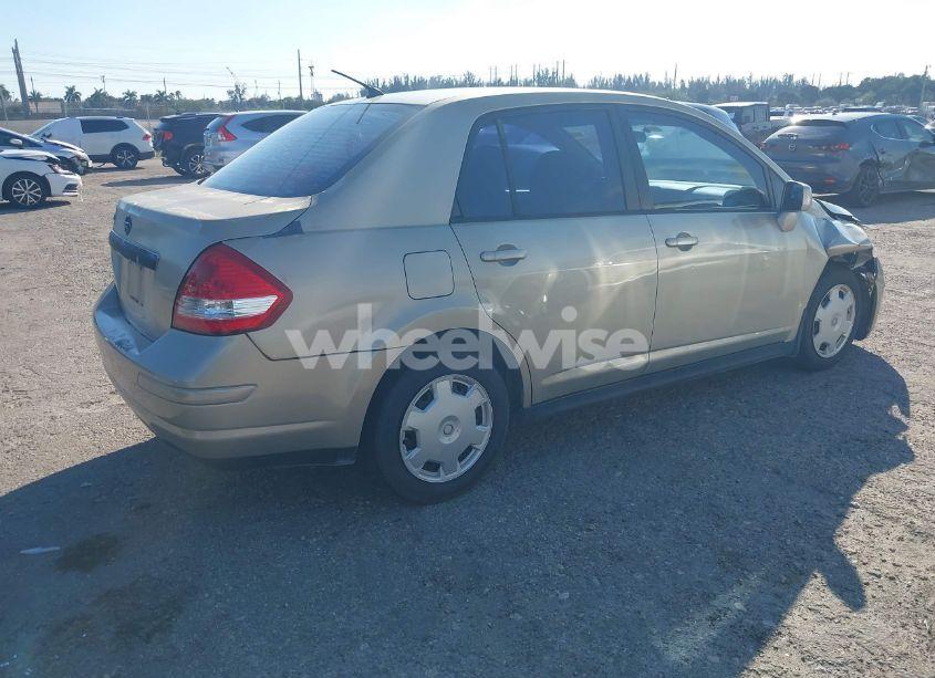 Photo 4 of 2009 Nissan Versa 1.8S (VIN 3N1BC11E19L403570)