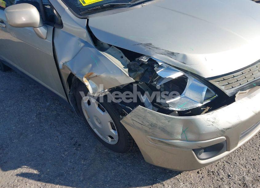 Photo 6 of 2009 Nissan Versa 1.8S (VIN 3N1BC11E19L403570)