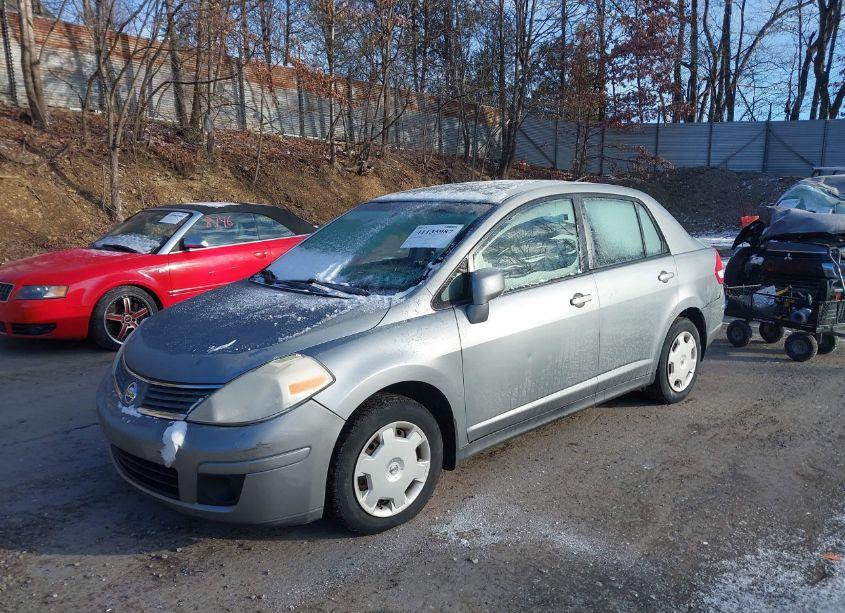 Photo 2 of 2009 Nissan Versa 1.8S (VIN 3N1BC11E19L465289)
