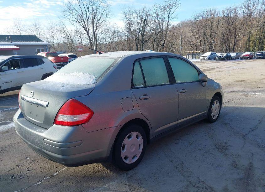 Photo 4 of 2009 Nissan Versa 1.8S (VIN 3N1BC11E19L465289)