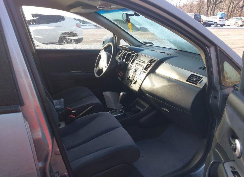 Photo 5 of 2009 Nissan Versa 1.8S (VIN 3N1BC11E19L465289)