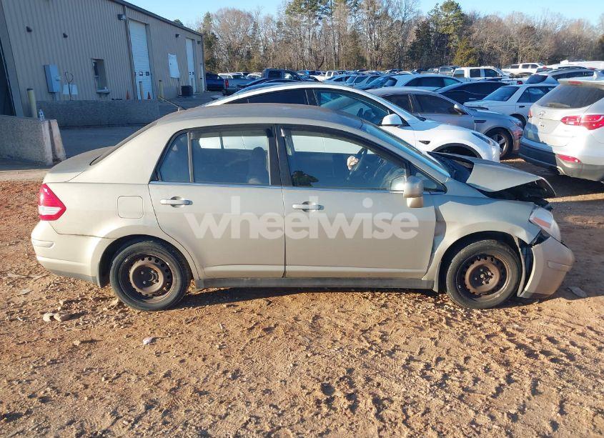 Photo 14 of 2008 Nissan Versa 1.8S (VIN 3N1BC11E28L351929)