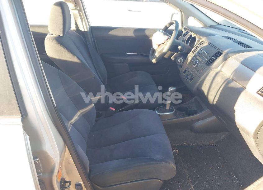 Photo 5 of 2008 Nissan Versa 1.8S (VIN 3N1BC11E28L351929)