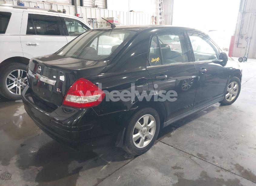 Photo 4 of 2008 Nissan Versa 1.8SL (VIN 3N1BC11E28L385904)