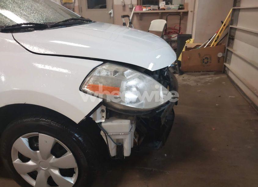 Photo 13 of 2008 Nissan Versa 1.8S (VIN 3N1BC11E28L389368)