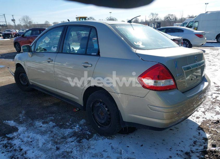 Photo 3 of 2009 Nissan Versa 1.8S (VIN 3N1BC11E29L442748)