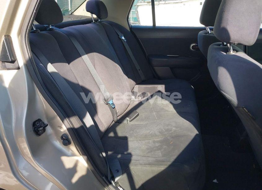 Photo 8 of 2009 Nissan Versa 1.8S (VIN 3N1BC11E29L442748)