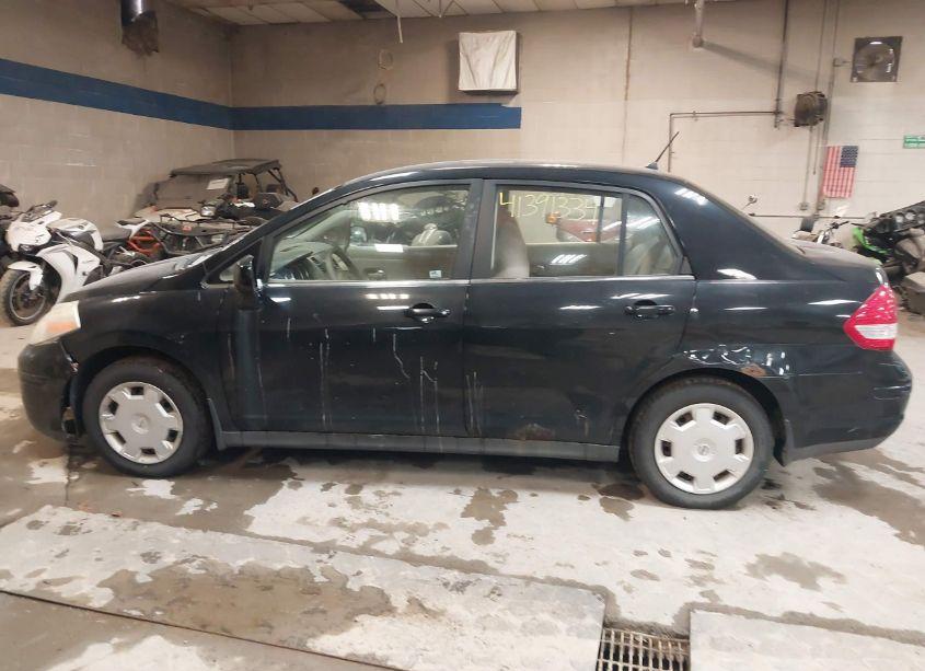 Photo 12 of 2007 Nissan Versa 1.8S (VIN 3N1BC11E47L411983)