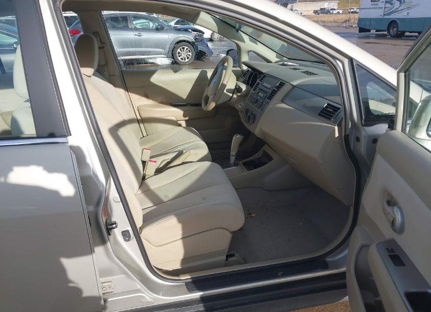 Photo 5 of 2007 Nissan Versa 1.8S (VIN 3N1BC11E57L438142)